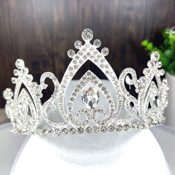 Silver Tiara, Bridal Wedding Crown for Women, Prom, Bridal, Party, Birthday Gift - Picture 1 of 4